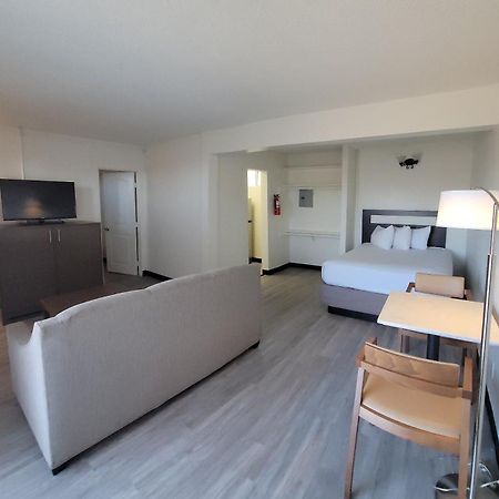 Mc Pacific Inn & Suites ทอร์แรนซ์ ภายนอก รูปภาพ