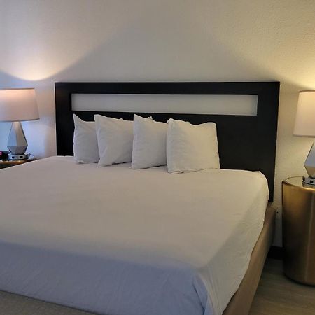 Mc Pacific Inn & Suites ทอร์แรนซ์ ภายนอก รูปภาพ