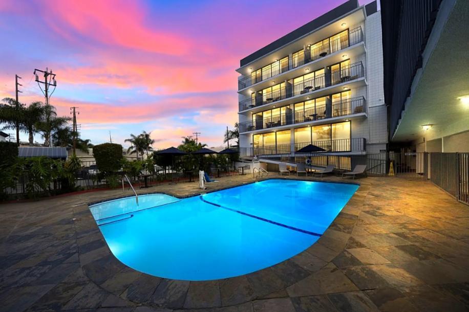 Mc Pacific Inn & Suites ทอร์แรนซ์ ภายนอก รูปภาพ