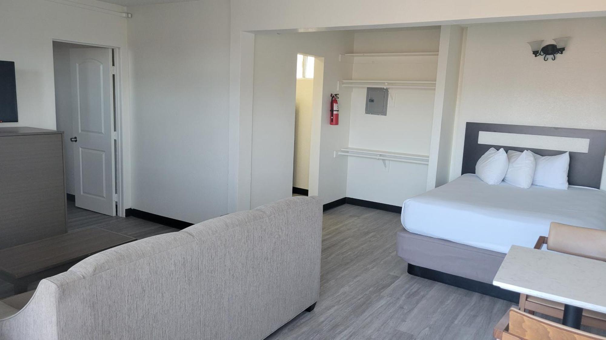 Mc Pacific Inn & Suites ทอร์แรนซ์ ภายนอก รูปภาพ